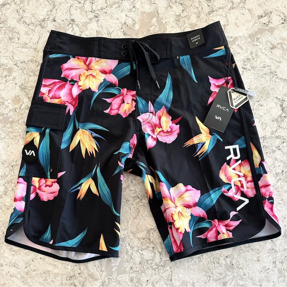RVCA Men's Black Floral Swim Shorts Classic Length NWT 31
